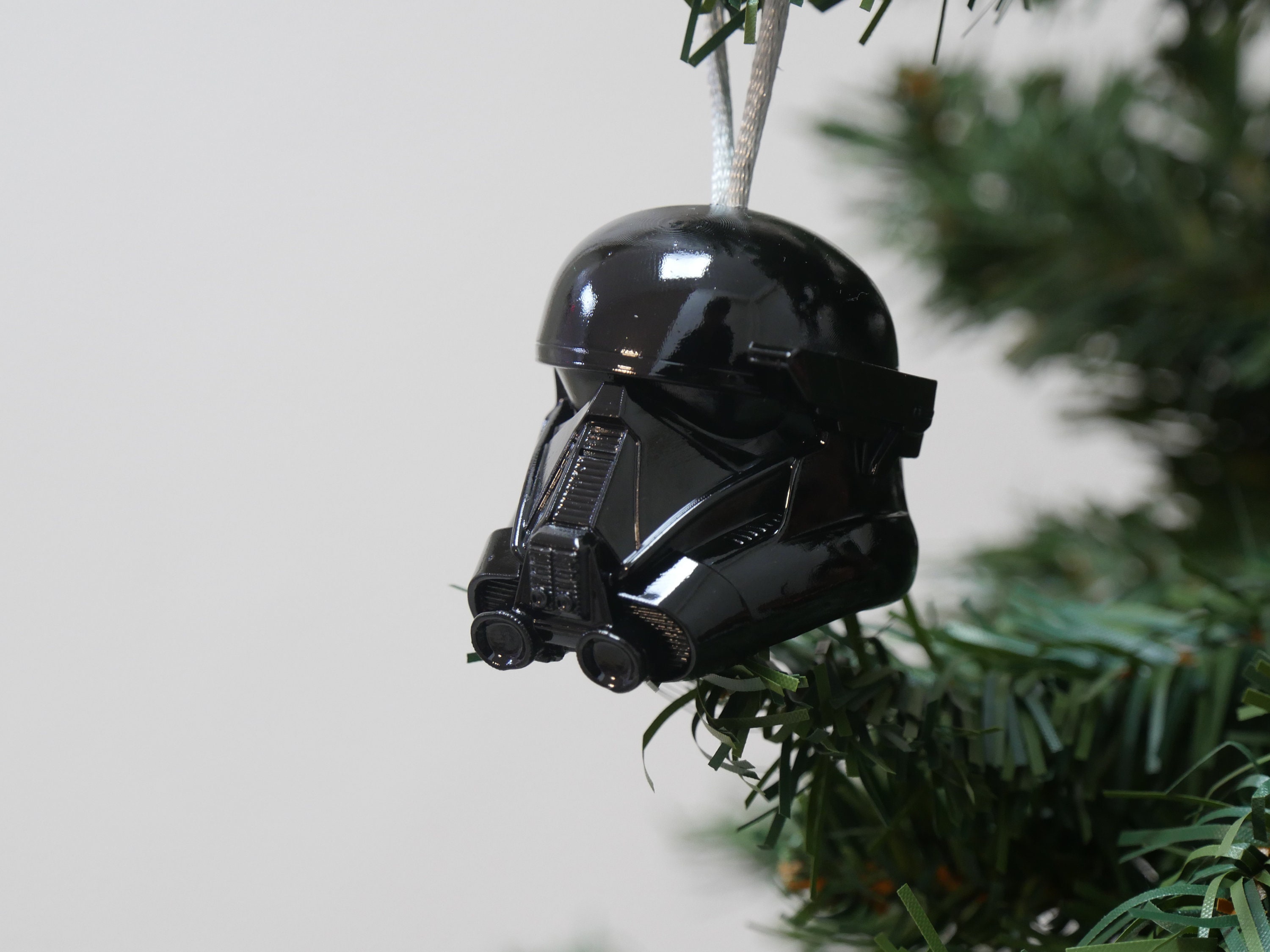 Hallmark Star Wars Weihnachtsschmuck 2025 - The Mandalorian Grogu