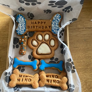 Galletas de cumpleaños personalizadas para perros