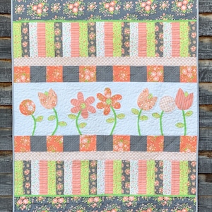 Poppin' Posies PDF Quilt Pattern/baby girl quilt/flower quilt/girl quilt/digital quilt pattern