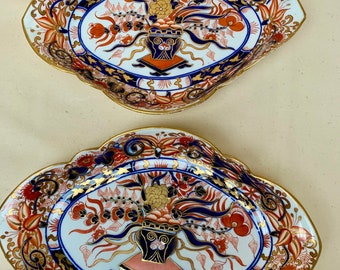 A pair of diamond shaped early Coalport porcelain dishes in an Imari pattern circa 1800-1805