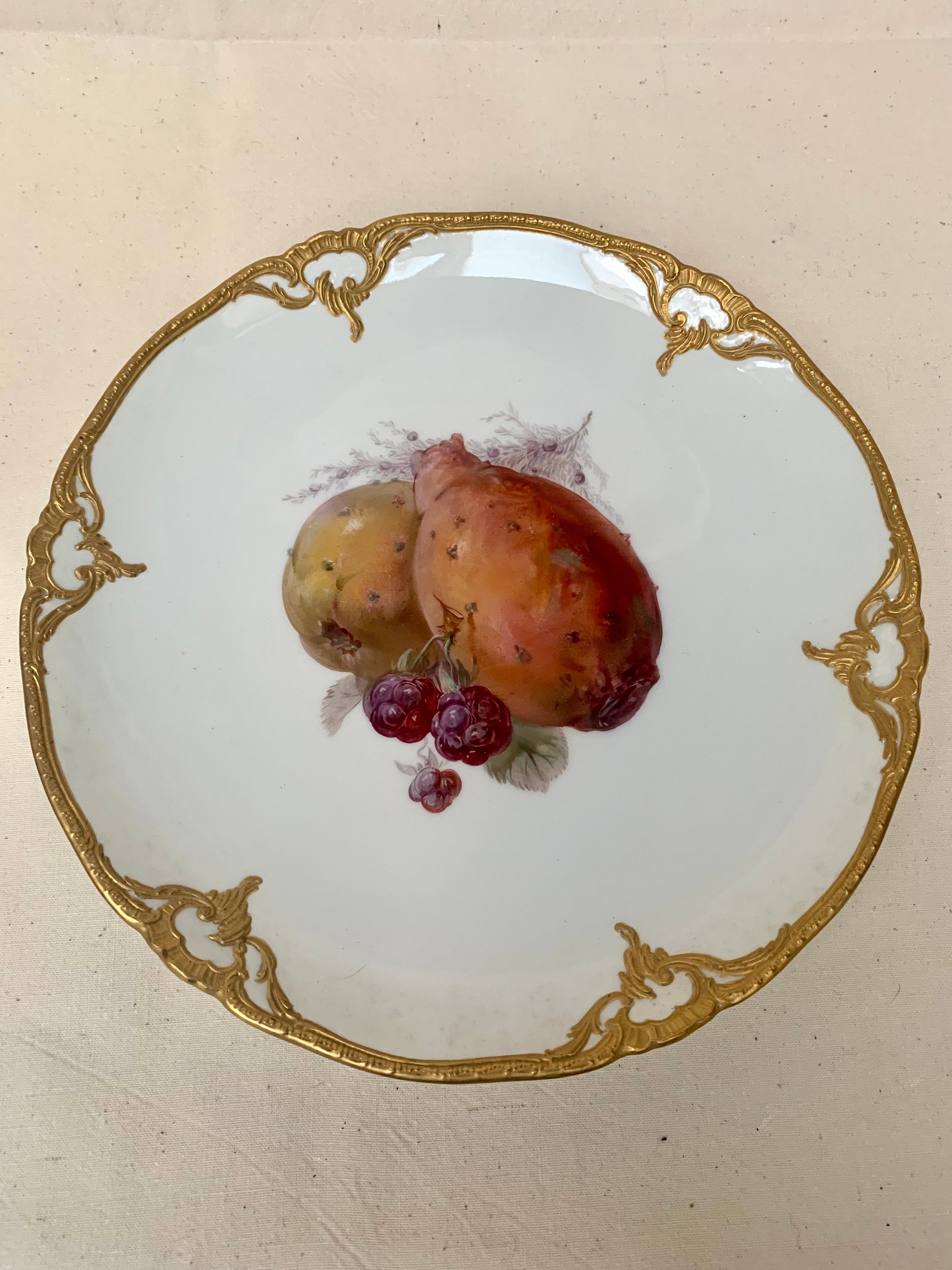 KPM透かしのプレート22cm KPMのプレート、観賞用 KPMのプレート、観賞用