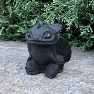 Obsidian Toothless | Hand Carved Crystal Toothless - DISCOUNTED