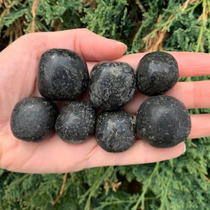 Coppernite Tumbled Stone (India)