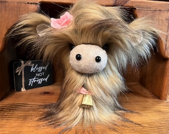 Baby Faux Fur Highland Cow: Farmhouse Tiered Tray Decor