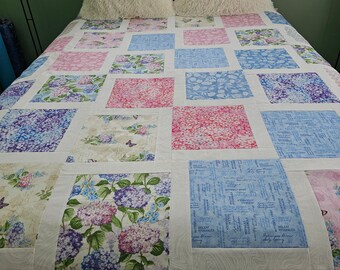 Unfinished Quilt, Quilt Top, Modern Quilt, Traditional Fabrics, Twin Size, Made in Canada, Free Shipping, Ready to Ship