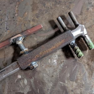 Blacksmith&#39;s adjustable bending wrench, bending fork, for bending bar stock