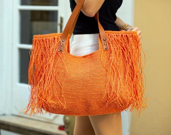 Straw beach bag, XXL Raffia tote bag, Large straw beach bag, Fringed summer shoulder bag, Handmade gift for women, Handmade gift