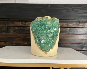 6 inch pot - geode pot - green geode - green crystals - crystal planter - vase planter - vase - dried vase arrangement