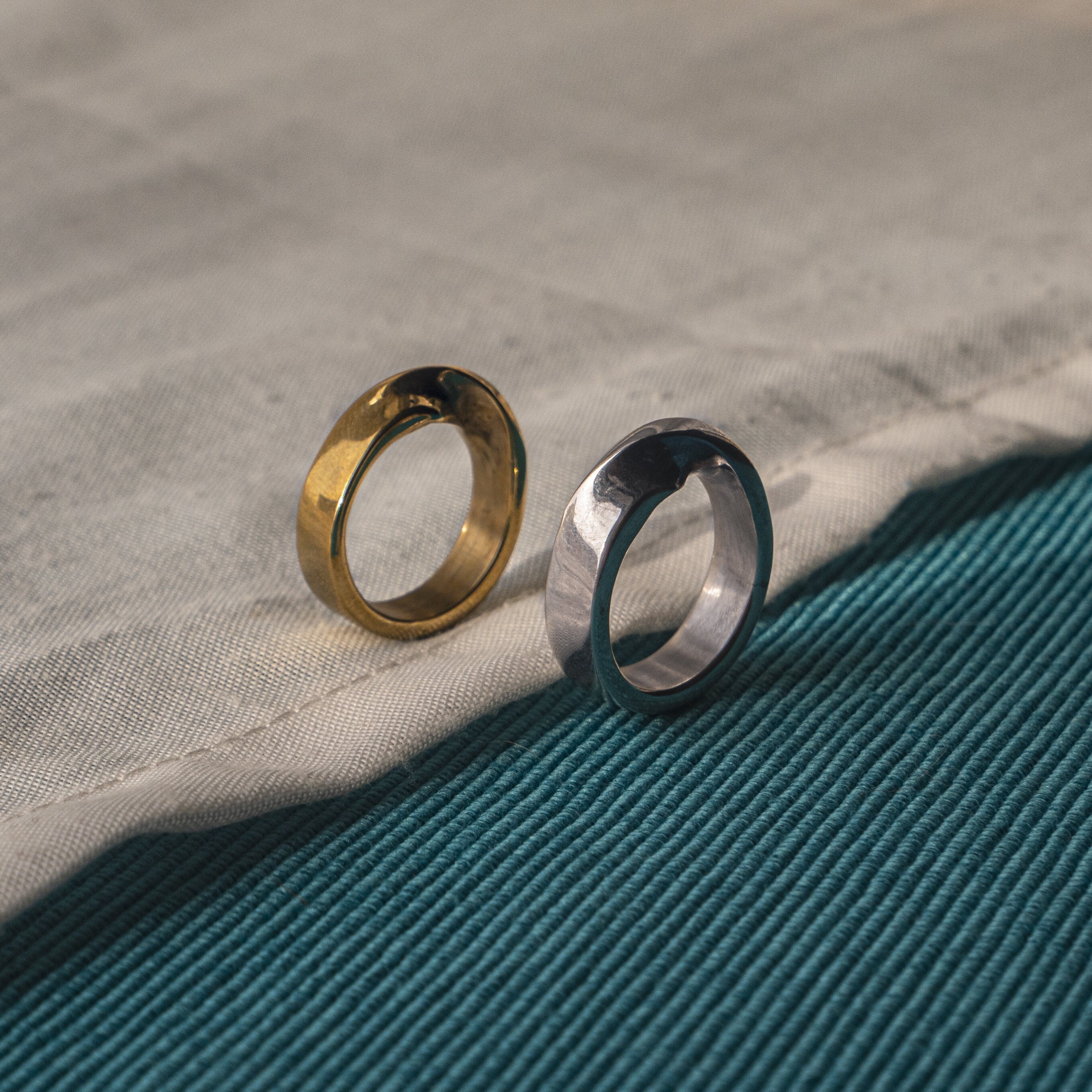 Möbius Ring, Handmade in Silver 925 - Etsy
