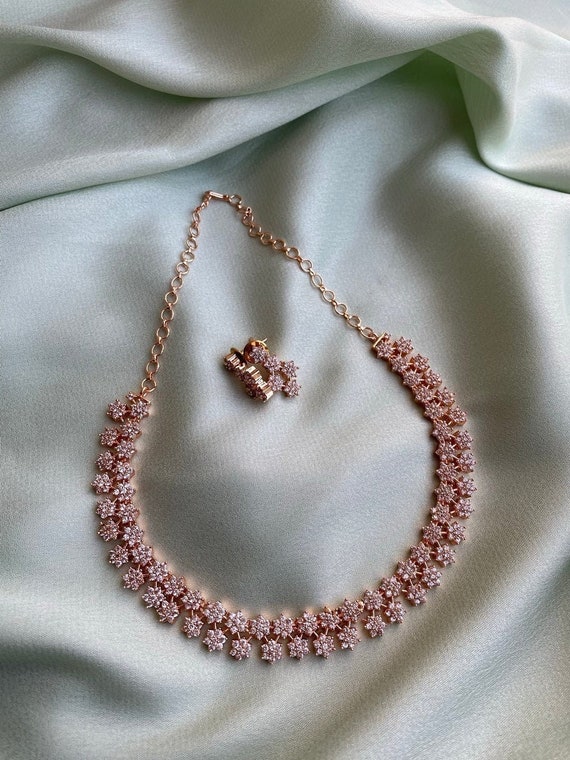 Rose Gold Star Necklace With Earrings 