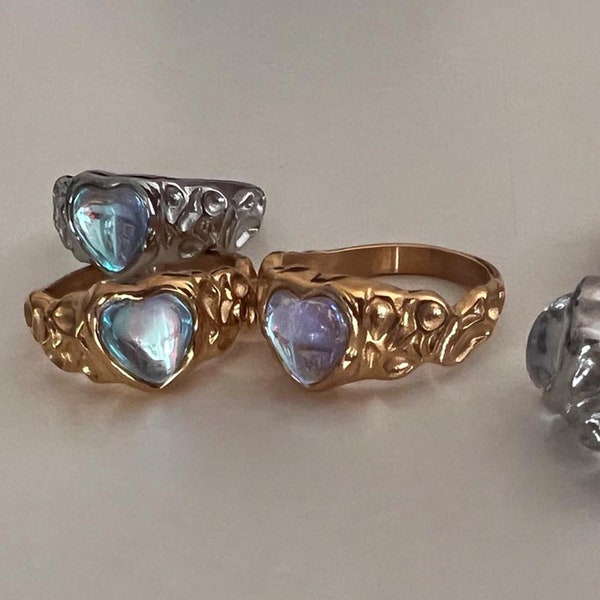 Heart Moonstone Ring. Matching with your love or your bestie!
