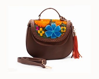 My Best Friend Purse | Crossbody | Handmade | Handbag | Artisanal | Embroidery | Leather bag | Flowers | Genuine leather | Art.