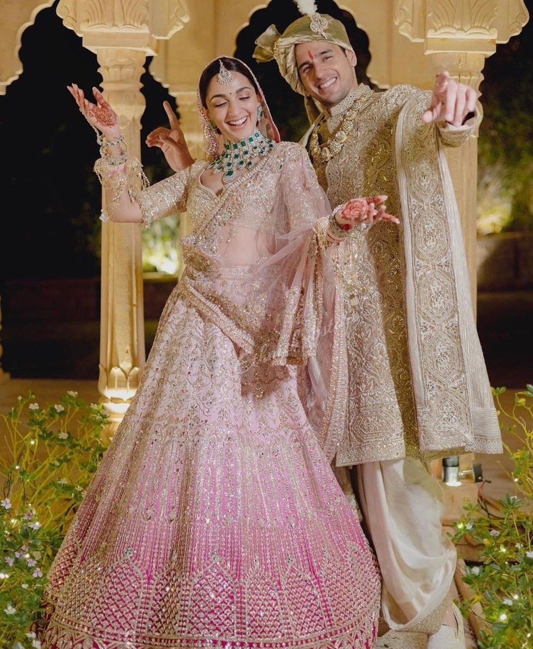 Buy Kiara Advani Sabyasachi Wedding Lehenga Choli Bollywood Online ...