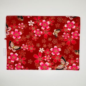 Makeup or paint brush kit in red Japanese fabric with flowers and matching pale pink fabric. image 2