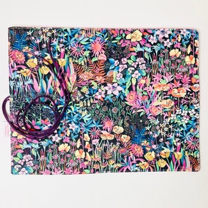 Makeup or paint brush case in floral fabrics like in a Monet painting, interior in matching pink cotton fabric. image 2