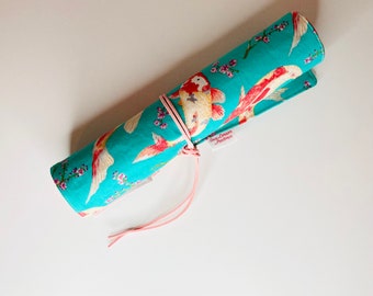 Brush case in green koi carp cotton fabric, interior in pale pink cotton fabric