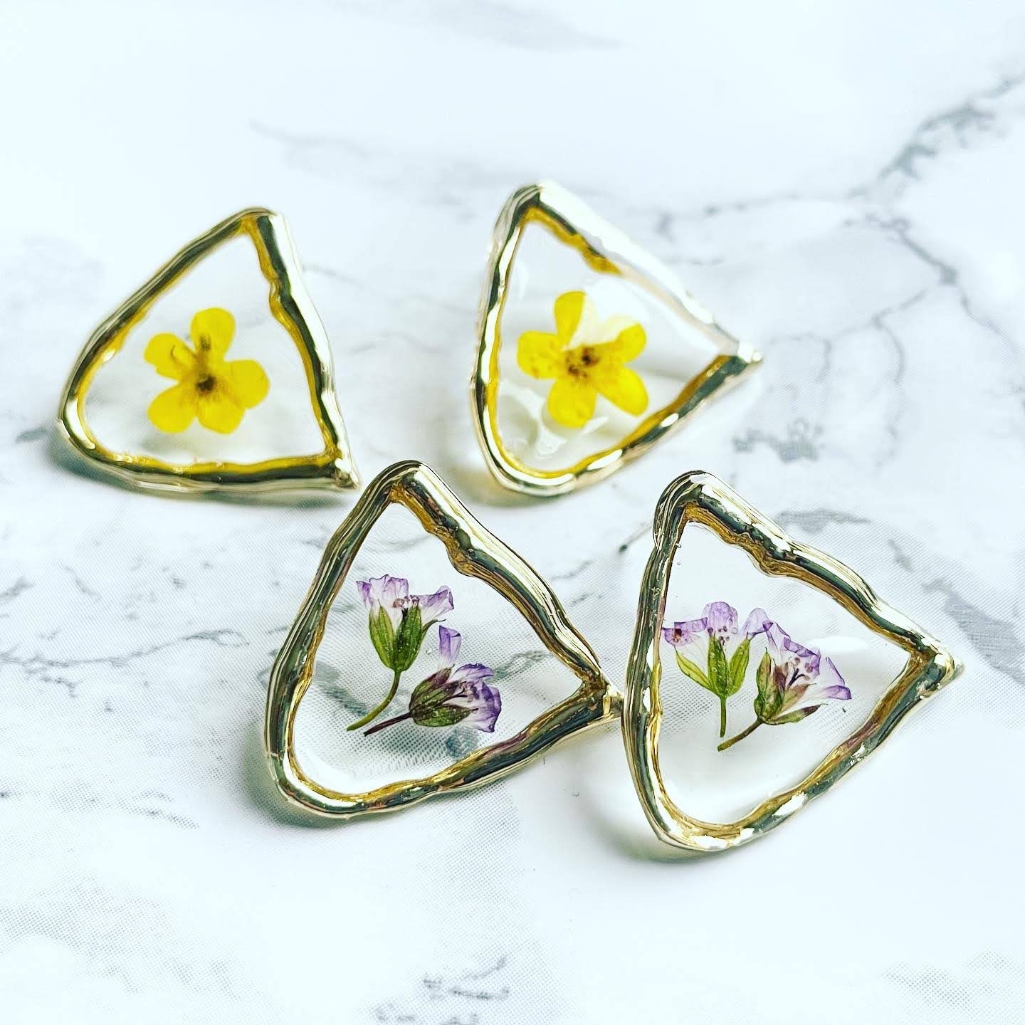 Handmade Pressed Flower Epoxy Resin Gold Dangle Drop Earrings Etsy