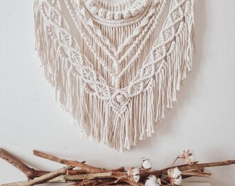 Large Boho Macrame Wall Hanging with driftwood, Large Macrame Wall Hanging, Bohemian Decoration