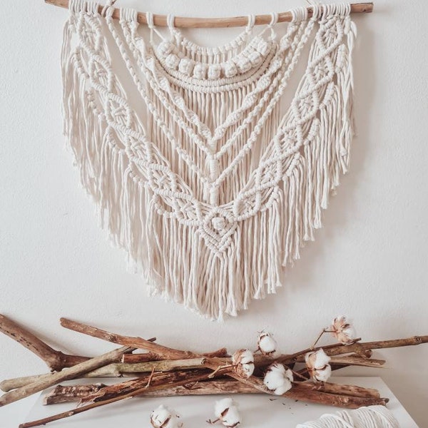 Large Boho Macrame Wall Hanging with driftwood, Large Macrame Wall Hanging, Bohemian Decoration