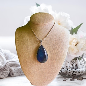 Labradorite Pendant Necklace, Blue Flash Labradorite, Labradorite, Blue Labradorite, Crystal Necklace, Tear Drop Crystal Necklace