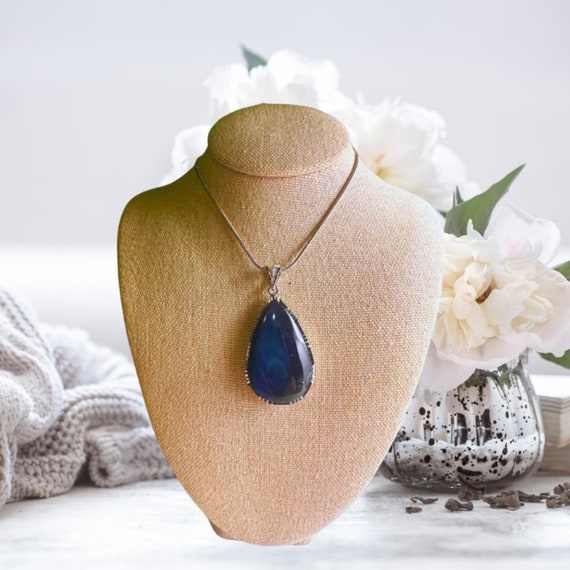 Labradorite Pendant Necklace, Blue Flash Labradorite, Labradorite, Blue Labradorite, Crystal Necklace, Tear Drop Crystal Necklace