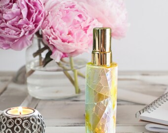 Yellow Shiva Shell Crystal Perfume Bottle, Gemstone Perfume Bottle, Perfume, Essential Oil Bottle, Gemstone Bottle, Mini Travel Perfume