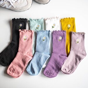 Flower socks with ruffles in 8 colors - 100% cotton