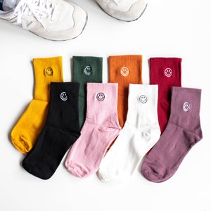 Smiley socks in 8 colors - 100% cotton