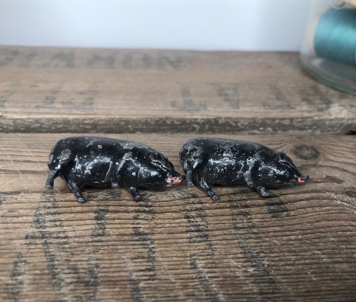 Charming Vintage Britains Style Black Pigs x 2 Lead Metal Toy Etsy