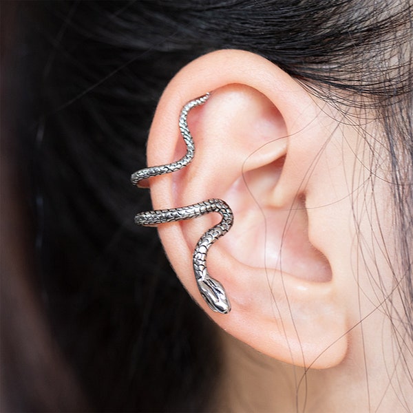 Snake Ear cuff, ear clip, Silver, Snake earring, Snake Jewelry, No Piercing, Fake Piercing, Serpent ear cuff, Ear Wrap, Black ear cuff