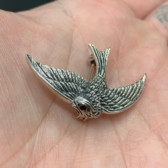 Beautiful Vintage Solid Silver Swallow Brooch wit… - image 1