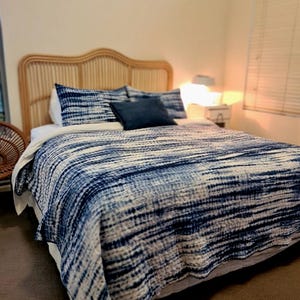 Indigo Shibori Kantha, Manmade Kantha Quilt, Indigo Blue Handstitched quilt, Tie Dye Cotton Kantha Quilt, Bohemian Quilt, Boho Throw Blanket