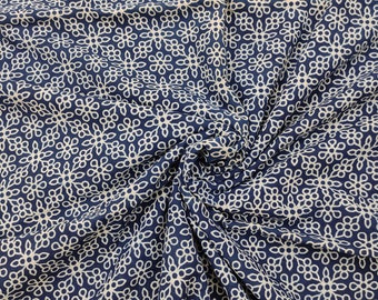 Tissu imprimé yards à la main, coton indien, tissu pour robe, tissu à imprimé floral, tissu bleu indigo, tissu Dabu résistant à la boue RAJ#182