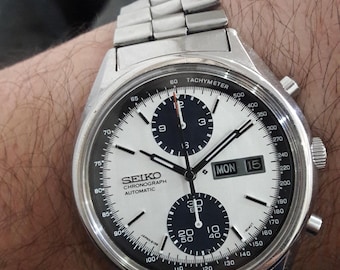 Vintage  Seiko  Panda  6138-8020 automatic  chronograph  original rare  (1977 -August  )model Watch