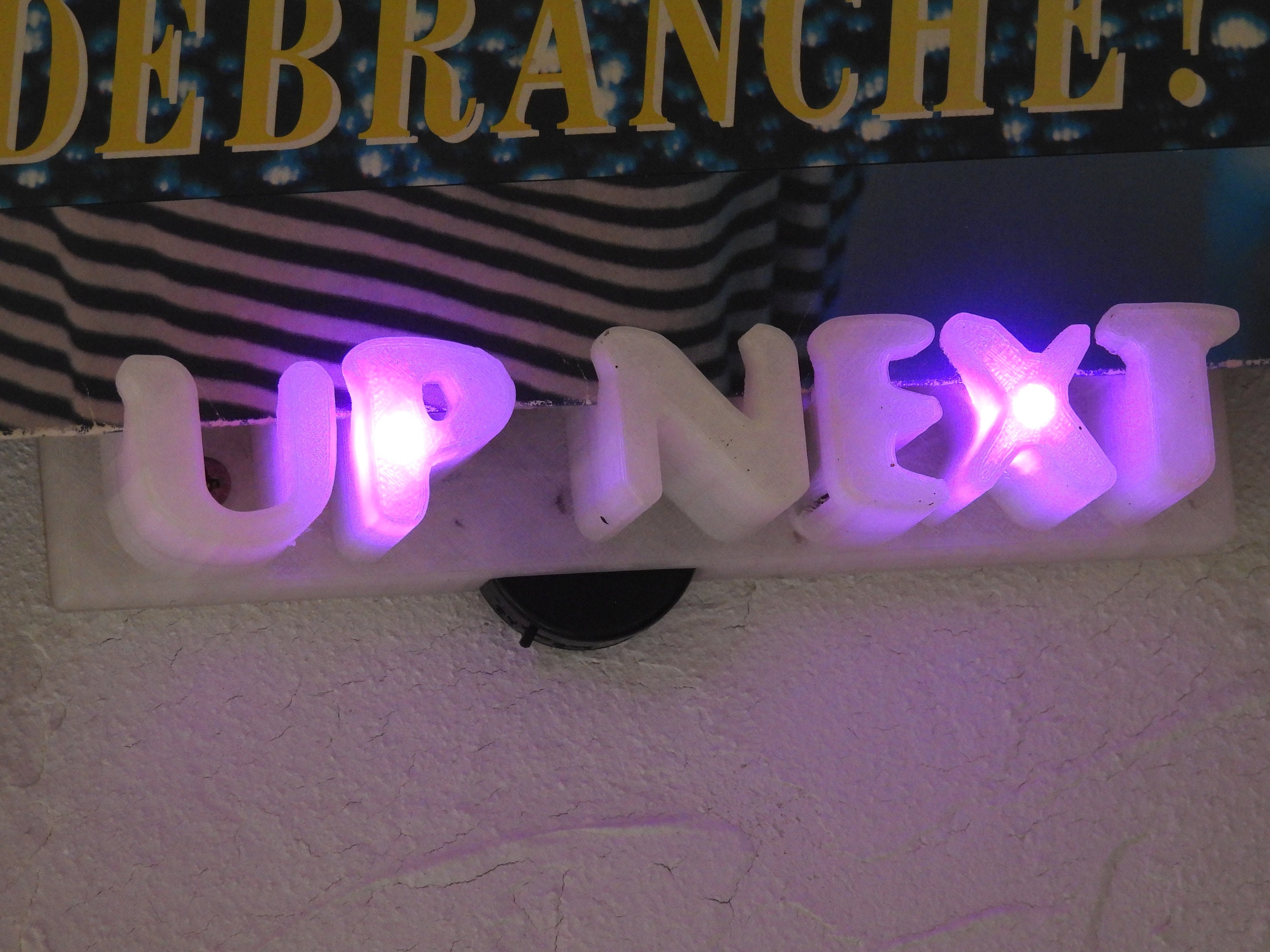 Support Mural Disques Vinyle Up Next Lumineux Multicolores Fabriqué en France