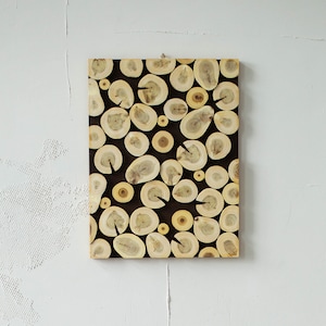 Houten wanddecoratie geometrisch mozaïek 41x31cm (16&quot;x12&quot;), moderne rustieke decoratie van houten plakjes, kunst van hergebruikte houten plakjes, geometrische wanddecoratie van hout