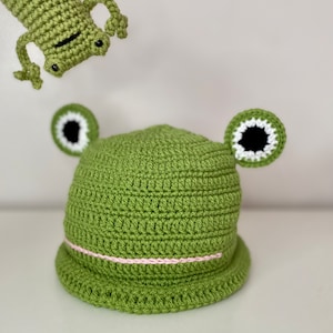 Crochet Frog Bucket Summer Hat Pattern.