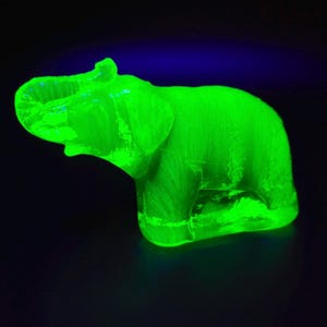 Uranium Glass Elephant Art Deco Vaseline Yellow Depression Clear Glass Figurine Animal