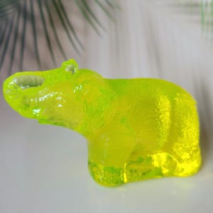 Art Deco Elephant Figurine Uranium Glass Yellow Vaseline Animal Statue Collectible Glass Decor Glowing Gift for Art Deco Lovers