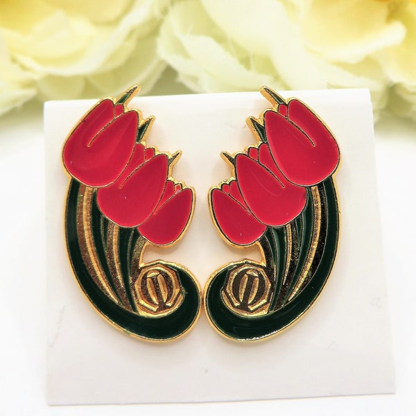Vintage stud earrings, Tulip flower, Enamel painted on gold toned metal, Pink and green, Pretty spring flowers