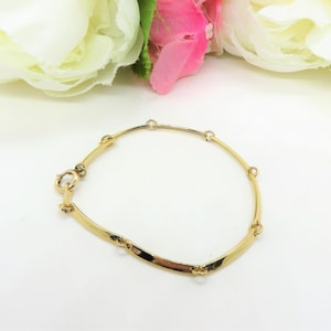 Avon gold toned vintage bracelet Size 7 inch Minimalist vintage Avon jewelry Dainty feminine Gift for her