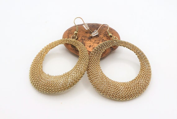 Brass wire woven vintage hoop earrings, Light wei… - image 3
