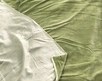 Tejido de terciopelo Lichen Silk cortado a medida