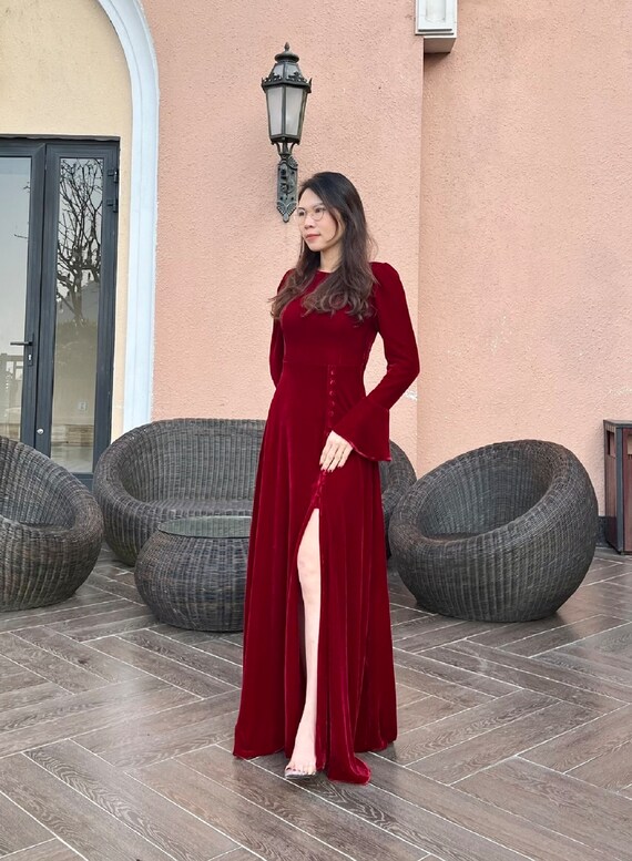 Silk Velvet Dress , Luxurious Silk Velvet Dress With Sleeves, Gift for Her,  Long Dress, Wedding Dress, Bridemade Dress, Party Dress - Etsy