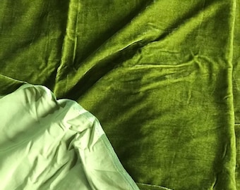 Tela de terciopelo de seda verde pera cortada a medida