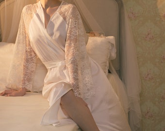 Ready to ship - Long silk robe - White bridal silk robe - Silk blend kimono robe - Bridesmaid robe - Kimono loose wide sleeve