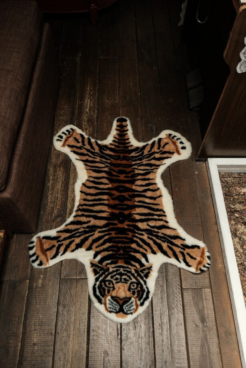 Cartoon Tiger Rug – Sneaker United