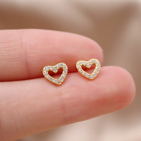 Gold heart stud earrings sterling silver 1 Pair, Minimalist earrings, Dainty heart earring, Tiny cz heart earring, Gift for her