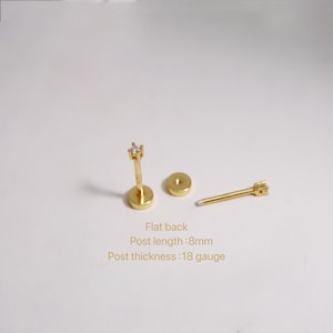 1 paio di minuscoli orecchini a bottone in argento sterling con zirconi cubici da 1,5 mm, mini orecchini a bottone, orecchini a bottone con zirconi cubici minuscoli, orecchini con secondo foro, orecchini delicati immagine 5