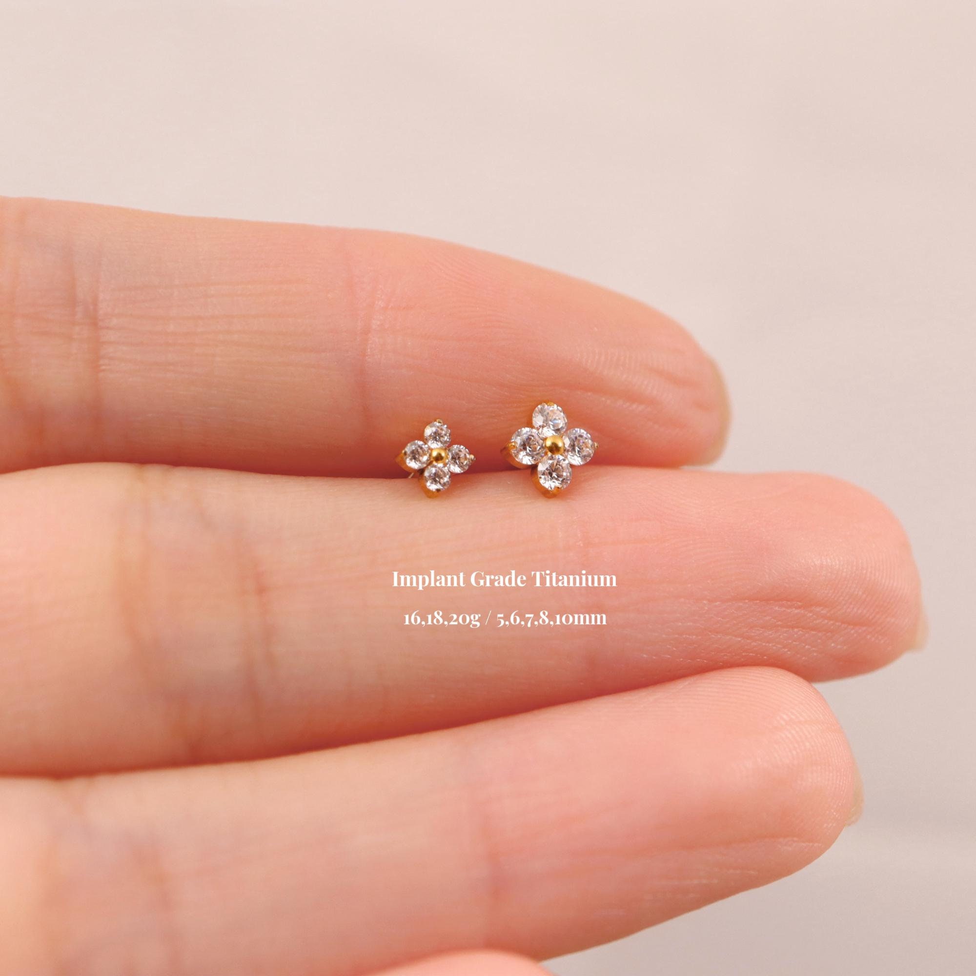 Titanium 3mm 4mm Cz  Flower Threadless Push Pin Labret, Flower Flat Back, Cartilage Conch Tragus Helix Stud, Cz Flower Earring, 16G 18G 20G